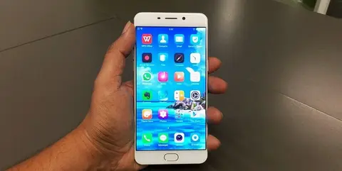 Đây là chiếc smartphone có RAM 4GB, camera trước 16MP đáng mua nhất hiện nay trong tầm giá hơn 6 triệu