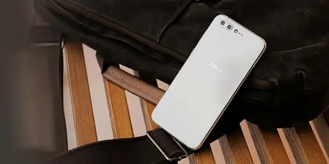 Trên tay Asus ZenFone 4 Pro: smartphone cao cấp nhất của Asus hiện nay