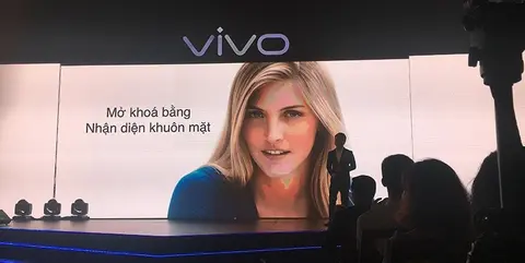 Vivo V7 Plus có khả năng mở khóa bằng nhận diện khuôn mặt cực nhanh