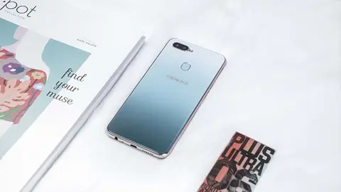 FPTShop chính thức mở bán OPPO F9 Xanh Phỉ Thúy, giá 6.9 triệu đồng