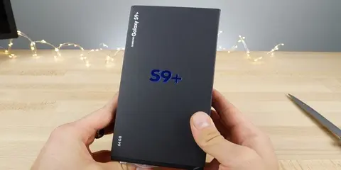 Dù Galaxy S9/S9+ chưa bán ra, nhưng video review Galaxy S9+ nhái đã xuất hiện