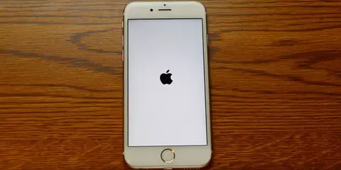 Làm thế nào để reset iPhone X khi không có phím Home?