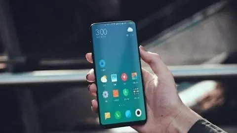 Xiaomi Mi 7 chưa ra mắt nhưng Mi 8 đã bất ngờ xuất hiện thực tế
