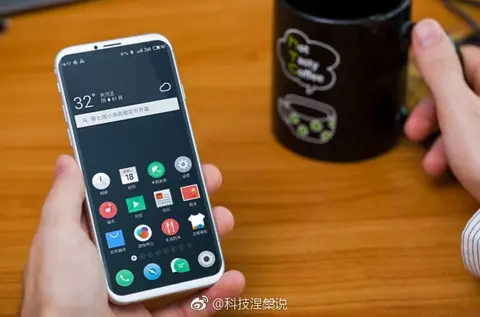 MEIZU 16 rò ri ảnh mặt trước với màn hình cong tràn hai cạnh, đẹp như Galaxy S9
