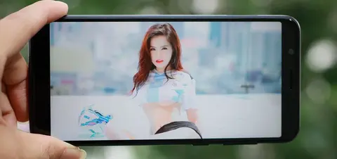 Asus Zenfone Max Pro M1 bất ngờ xuất hiện tại Việt Nam, mạnh mẽ hơn, trang bị camera kép
