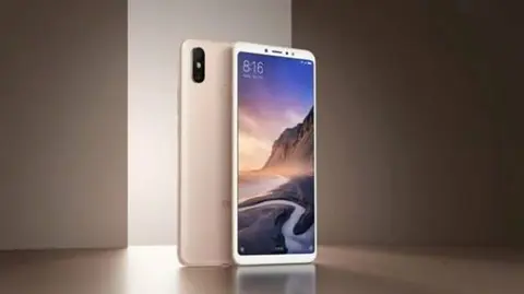Xiaomi Mi Max 3 chính thức: Màn hình 6.9 inch, pin 5,500 mAh, camera kép, giá 5.9 triệu