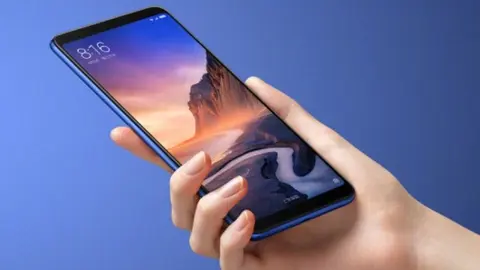Tin buồn cho MiFan đang chờ đợi Mi Max 3 phiên bản Snapdragon 710