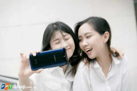 Còn chờ gì mà không đặt ngay OPPO Find X và nhận bộ quà trị giá 2.5 triệu tại FPTShop
