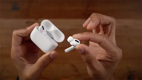 Bị cạnh tranh khốc liệt nhưng AirPods vẫn dẫn đầu thị trường tai nghe không dây