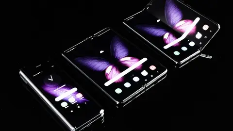 Chưa đầy 1 ngày mở bán, Samsung Galaxy Fold đã "cháy hàng" tại FPT Shop