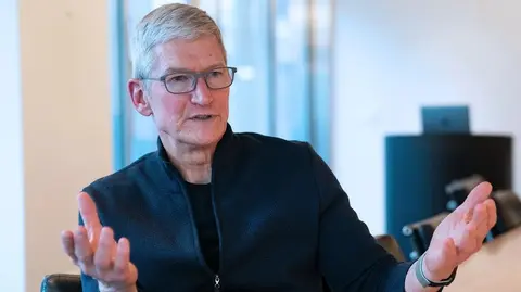 Tim Cook chia sẻ về sự đổi mới, sự đa dạng trong chuỗi cung ứng của Apple