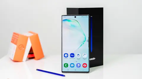Smartphone cao cấp được yêu thích nhất, bất ngờ với iPhone 11 Pro Max