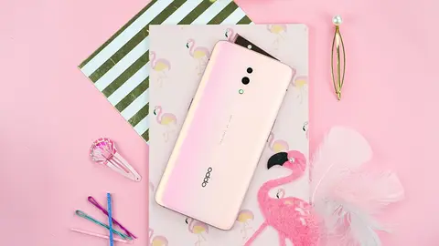 Khui hộp Oppo Reno Hồng Ngọc Trai: Sáng tạo và đầy cá tính