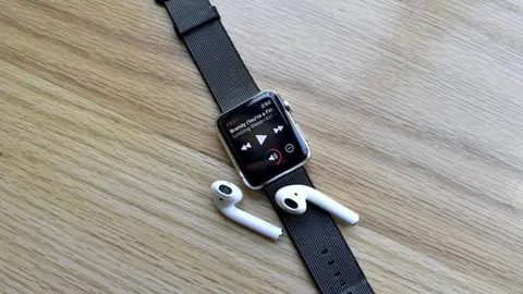 Vài ứng dụng truyền phát nhạc tốt nhất cho người dùng Apple Watch