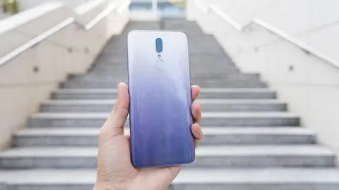 Cận cảnh OPPO F11 phiên bản Trắng Sương Mai: màu sắc ấn tượng, giá bán không đổi