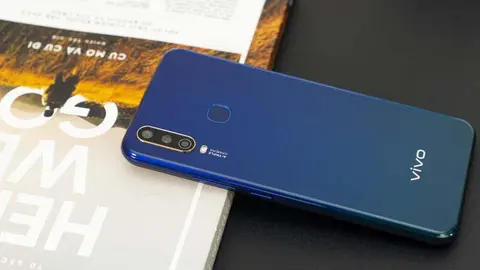 Dưới 5 triệu sở hữu ngay chiếc smartphone pin siêu khủng, 3 camera, màn hình lớn, thiết kế đẹp,...