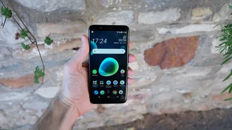 HTC đang phải ngừng bán smartphone tại Anh