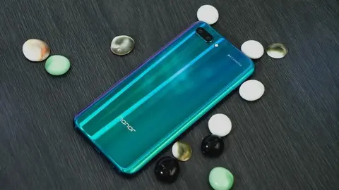 Honor 10 từng là siêu phẩm nhưng giờ lại có mức giá tầm trung