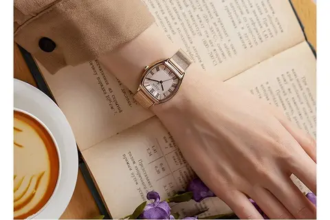 Cách lựa chọn đồng hồ tặng phụ nữ dịp 20/10