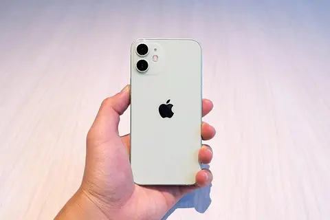 Trải nghiệm thời lượng pin iPhone 12 mini:  Liệu đủ dùng cả ngày dài?