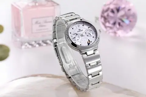 Chọn ngay đồng hồ giá sốc, sẵn sàng dự tiệc tất niên!