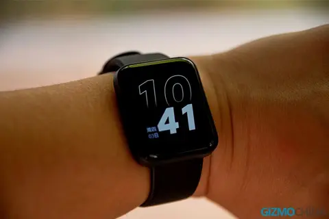 Trên tay Redmi Watch: Thiết kế hiện đại, pin 14 ngày và giá 1 triệu đồng 