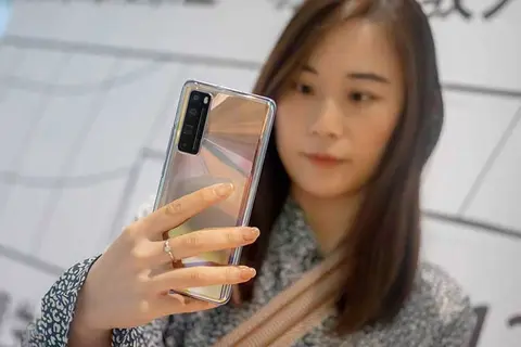 Trên tay Huawei Nova 7 Pro: Đẹp, mạnh và thiết lập camera khủng!