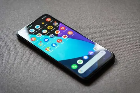 Top 4 smartphone có công nghệ sạc siêu nhanh, nhưng giá rất hợp lý