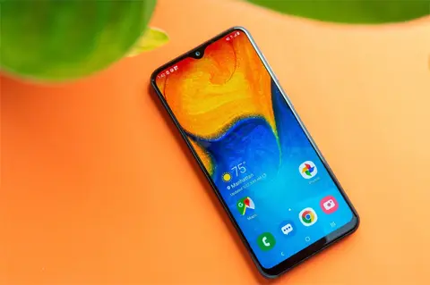 Tin vui cho fan Samsung đây, Galaxy A20s đã được lên đời Android 10