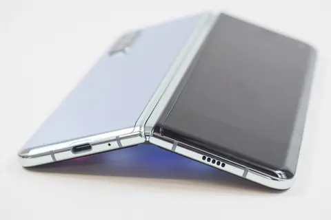 Thêm bằng chứng cho thấy sẽ có Samsung Galaxy Fold phiên bản rút gọn, màn hình nhỏ hơn