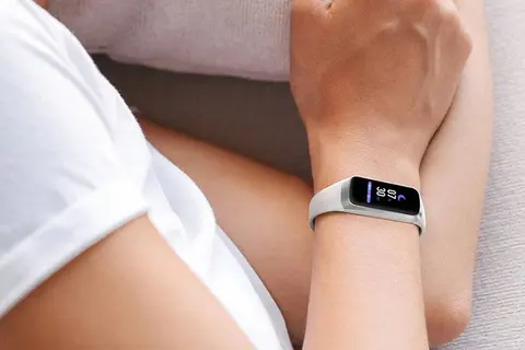 4 lý do bạn không nên bỏ qua Samsung Gear Fit vào lúc này
