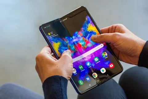 Thêm bằng chứng cho thấy Samsung Galaxy Fold 2 sẽ dùng màn hình UTG siêu bền 