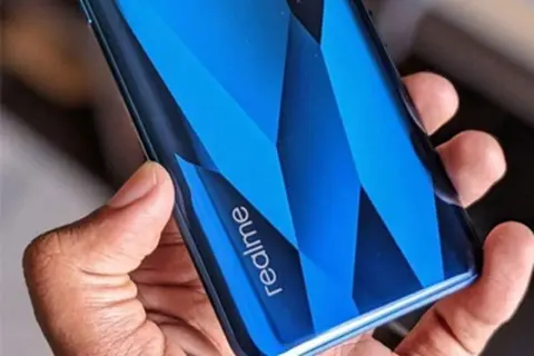 Smartphone 5G giá rẻ nhất của Realme lộ đầy đủ cấu hình trên TENAA