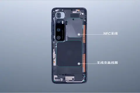 [Video] “Mổ bụng” Xiaomi Mi 10 Ultra để khám phá nội thất