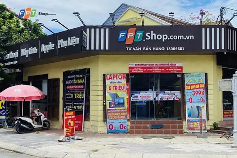 FPT Shop tại Hội An nổi bật với thiết kế 'đậm chất phố cổ'