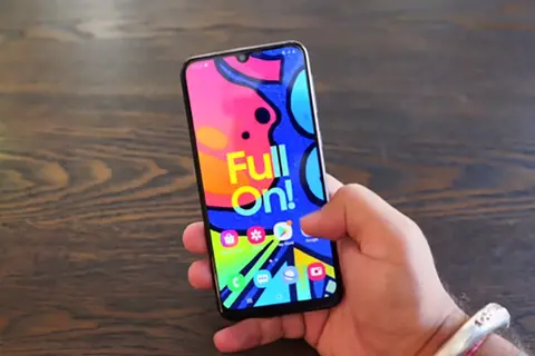 Samsung Galaxy F41 lộ video trên tay thực tế trước ngày ra mắt