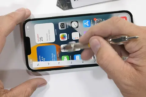 Thử nghiệm độ bền iPhone 13 Pro Max và cái kết bất ngờ