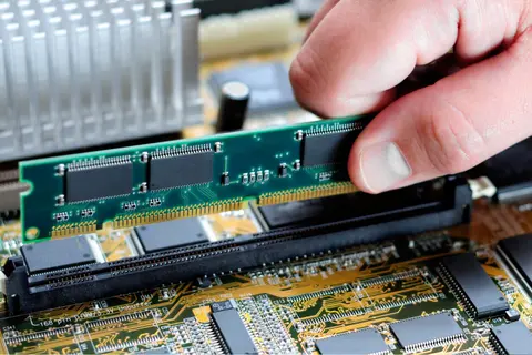 Các loại khe cắm mở rộng trên mainboard PC đầy đủ và chi tiết