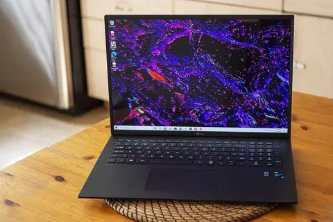 Tuyển tập những dòng laptop siêu sang dành cho người có túi tiền rủng rỉnh