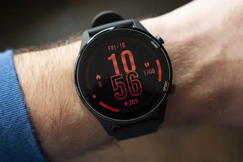 Đánh giá những điểm nổi bật trên đồng hồ thông minh Xiaomi Mi Watch
