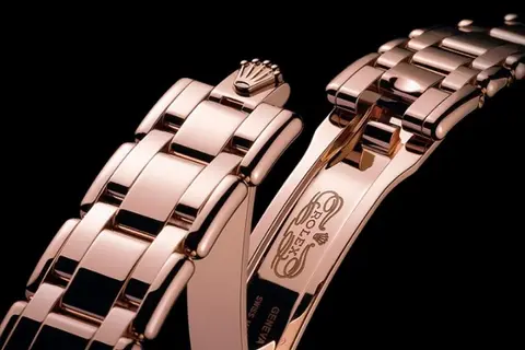 Tìm hiểu các loại khóa đồng hồ và những lưu ý khi thay khóa dây đồng hồ