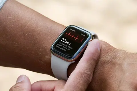 Tính năng ECG của Apple Watch sẽ dùng được tại Việt Nam vào tuần tới