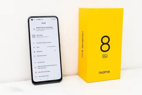 Trên tay Realme 8 Pro tại Việt Nam với camera 108MP chất lượng