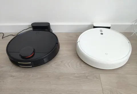 So sánh Mi Vacuum Mop P và Mi Vacuum Mop: Tính thông minh là điểm khác biệt