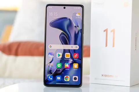 Trên tay Xiaomi 11T: Màn OLED 120Hz, Dimensity 1200, sạc 67W và 3 camera 108MP