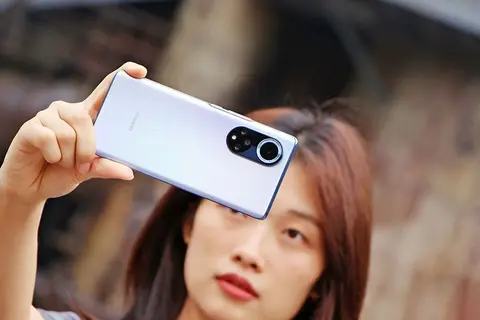 Trên tay Huawei Nova 9 Pro: Snapdragon 778G 4G, màn 120Hz, sạc 100W