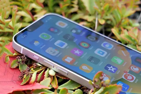Không phải Pro Max, iPhone 14 Plus mới là iPhone màn hình lớn đáng mua nhất hiện tại