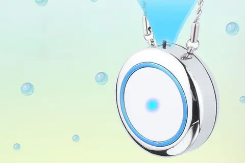Chủ động bảo vệ sức khỏe với máy lọc không khí cá nhân đeo cổ Xiaomi