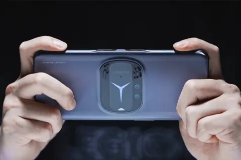 Gaming phone Lenovo Legion Y90 ra mắt: Snapdragon 8 Gen 1, sạc nhanh 68W, bộ nhớ đến 640GB, giá từ 14.5 triệu đồng