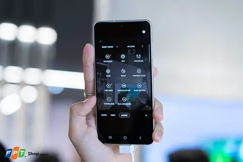 Samsung Galaxy S21 FE 5G – Studio di động cho những fan nhiếp ảnh khó tính